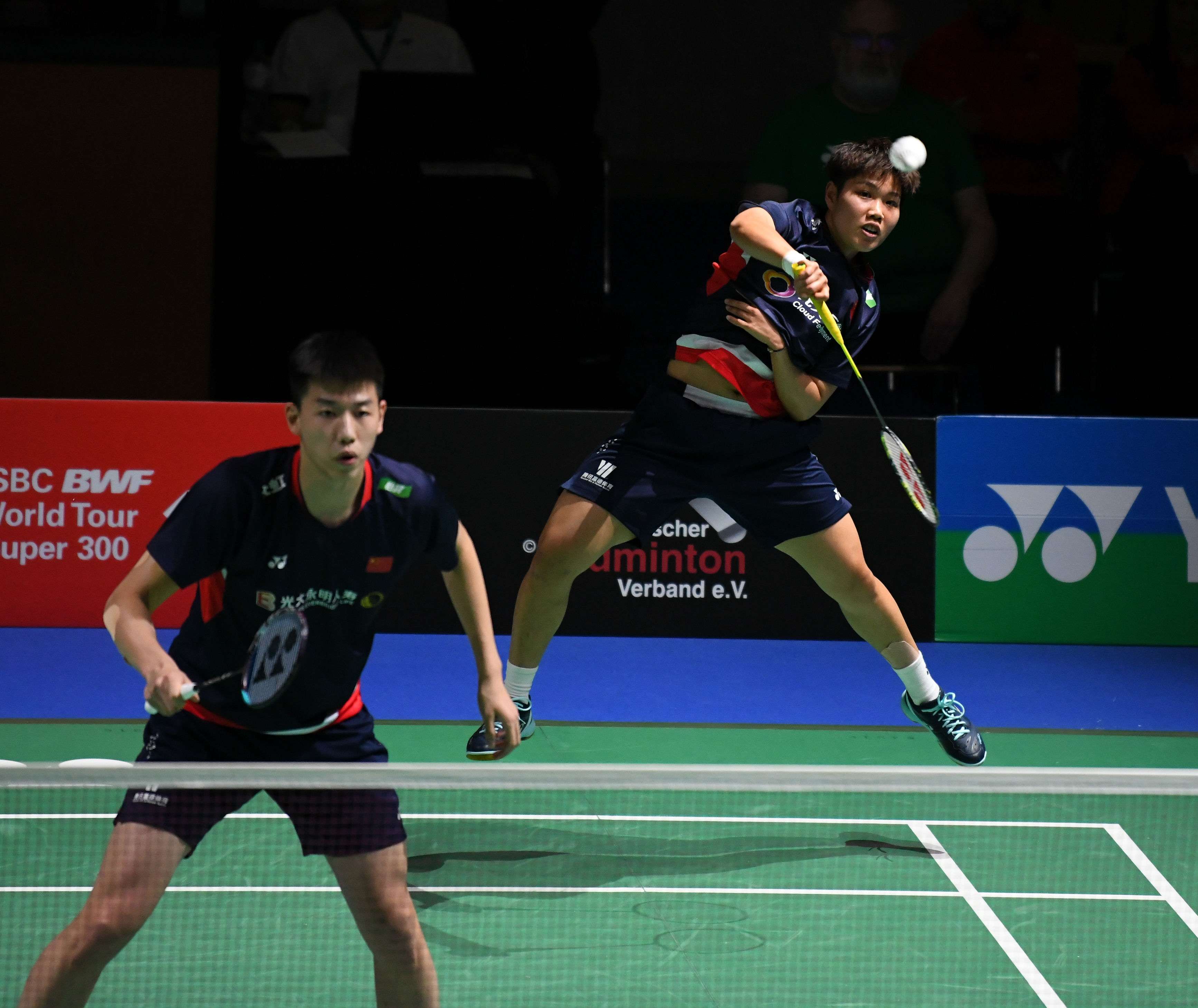 他的积极和 他的积极和